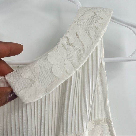 ModCloth Geode white lace dress dress with collar and no sleeves size M - Picture 3 of 11